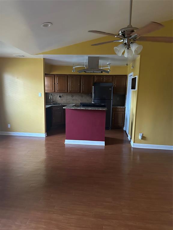 1908 Cloisters Drive 522