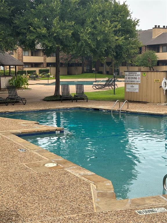 Cloisters Condo The - Residential