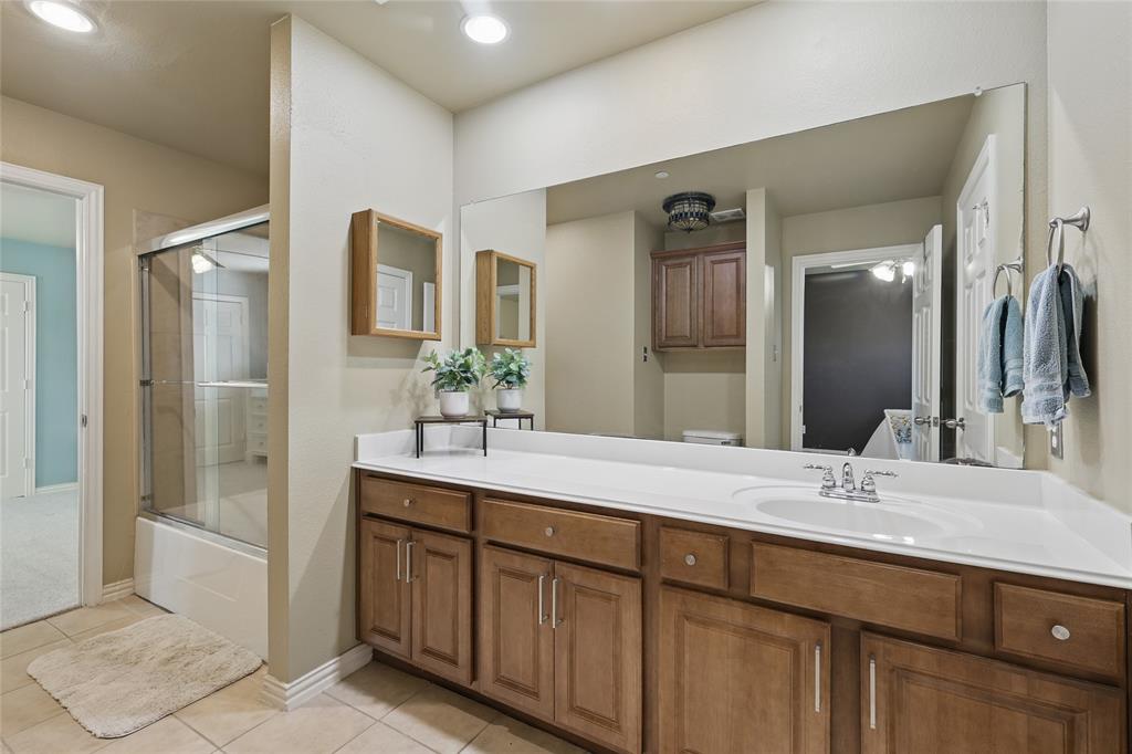 575 S Virginia Hills Drive 3702