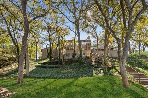 A home in Granbury