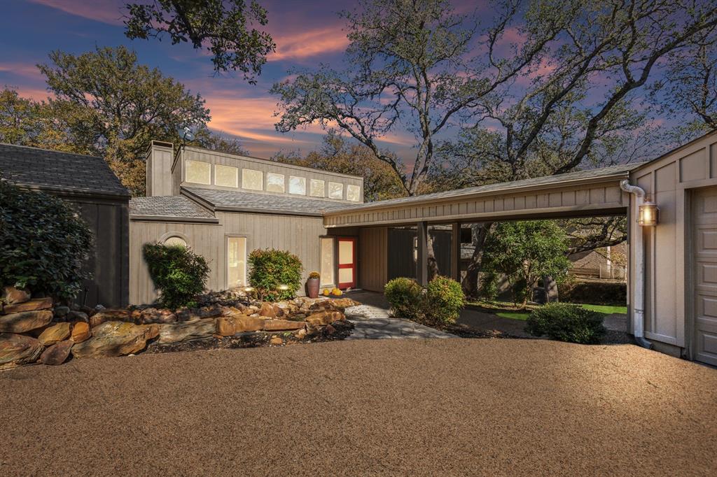 6818 Westover Drive