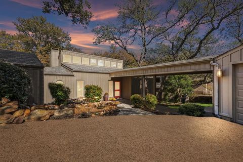 A home in Granbury