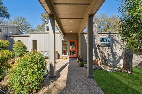 A home in Granbury