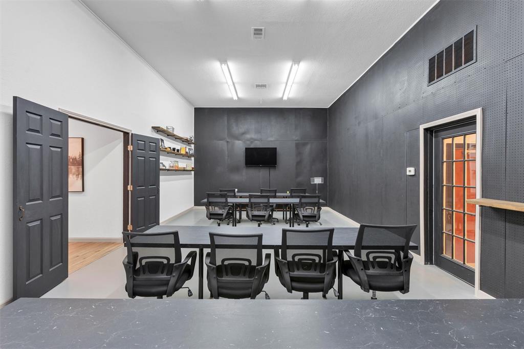 Milam - Commercial Sale