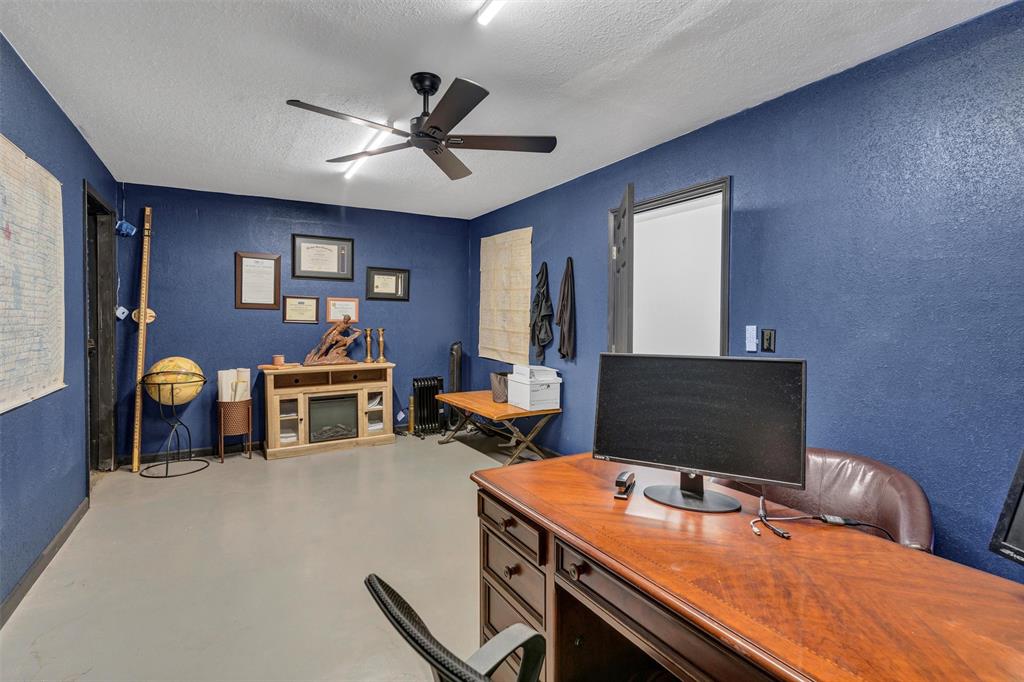 Milam - Commercial Sale