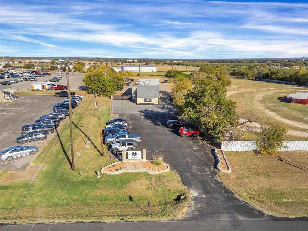 Milam - Commercial Sale