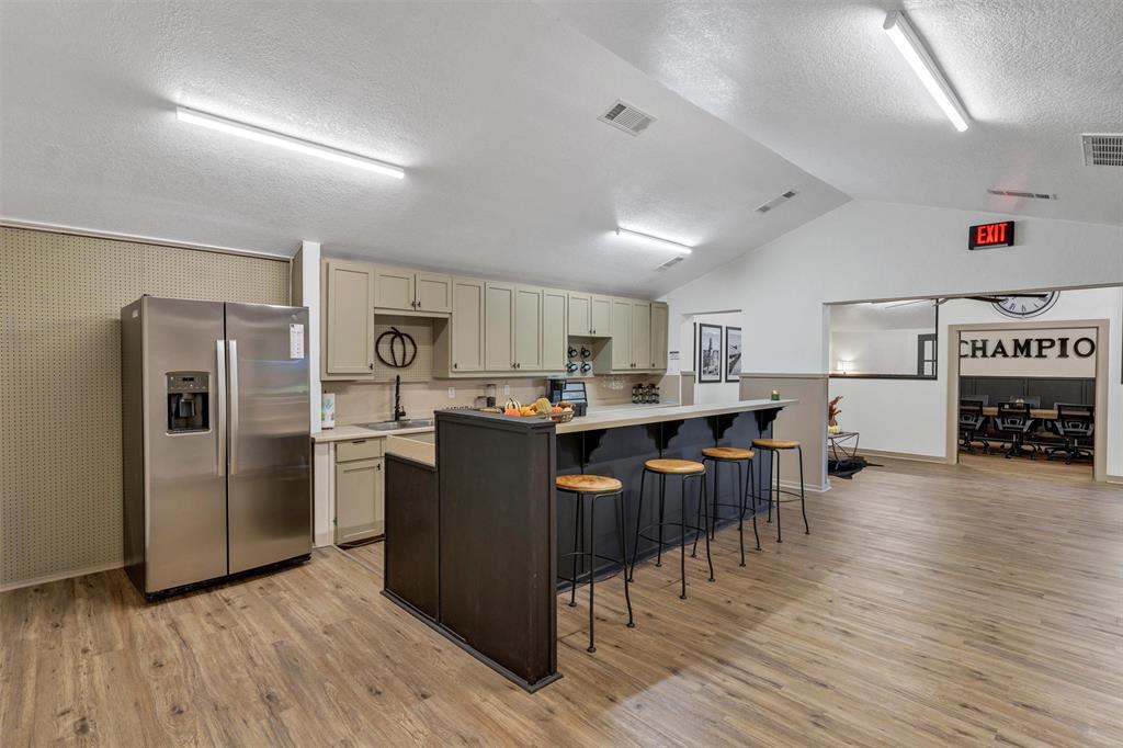 Milam - Commercial Sale