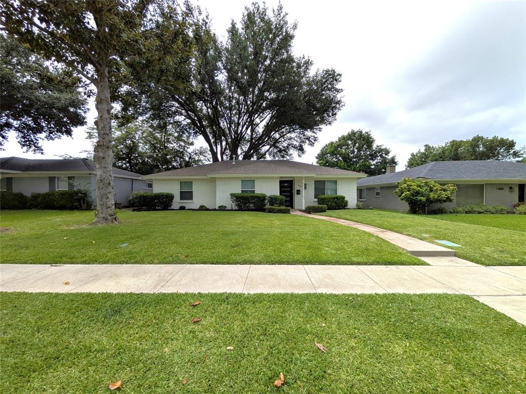 1400 Oakhill Drive