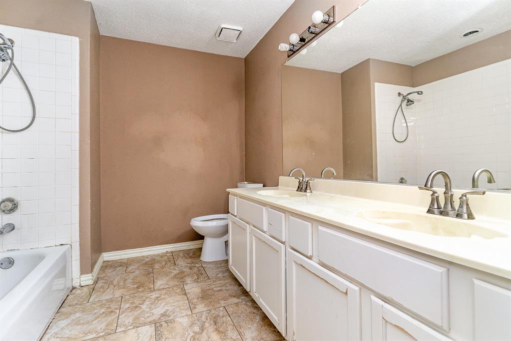 Los Prados Estates - Residential