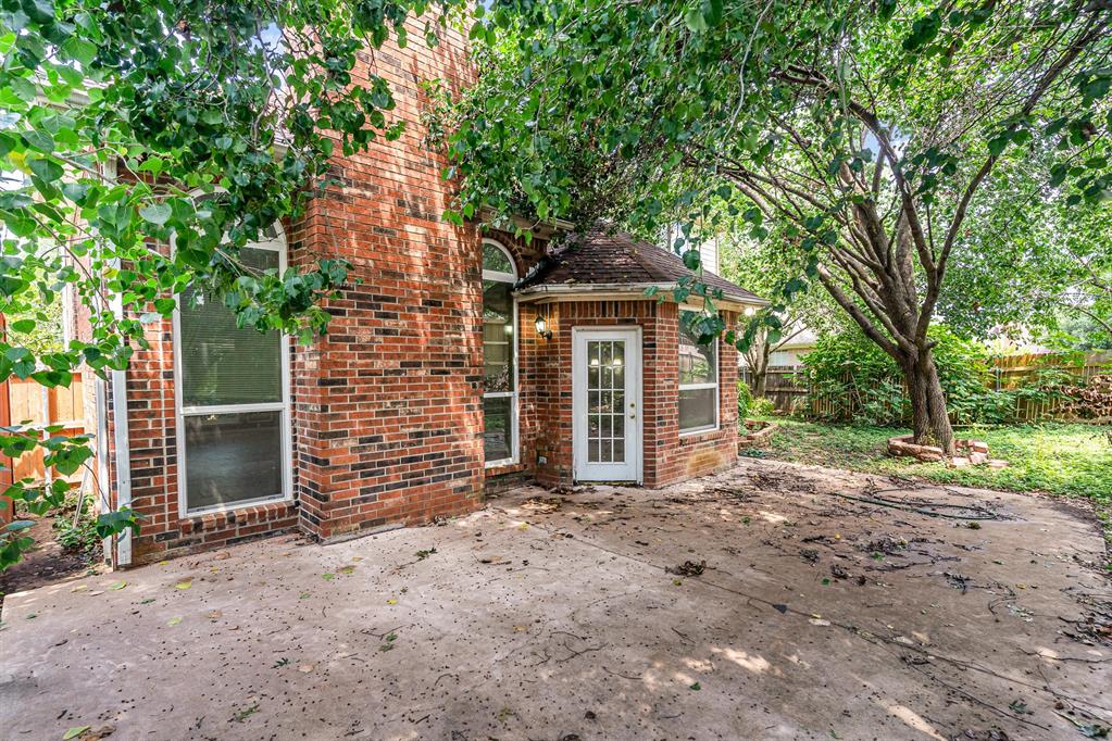 1905 Pavia Court