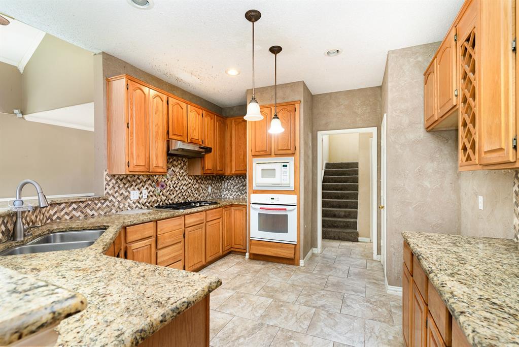 Los Prados Estates - Residential