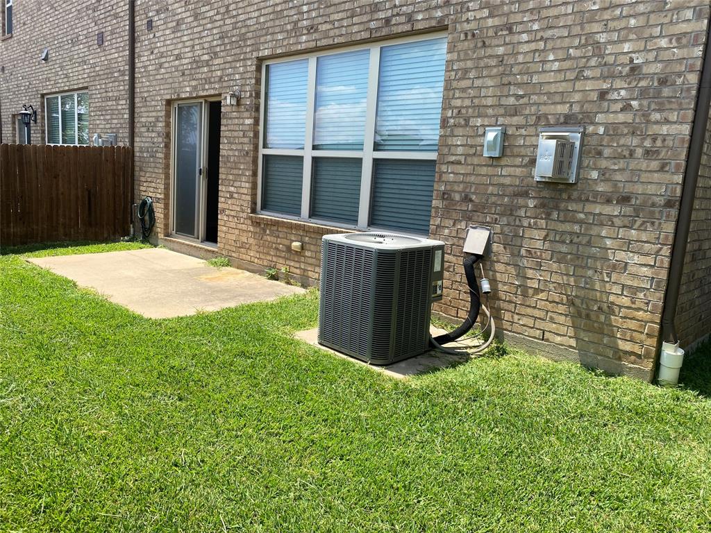 Rockbrook Place - Residential