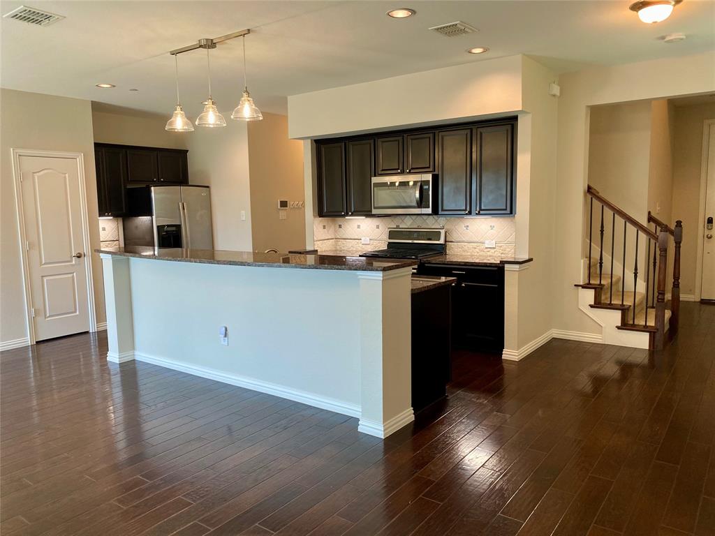 2332 Aspermont Way