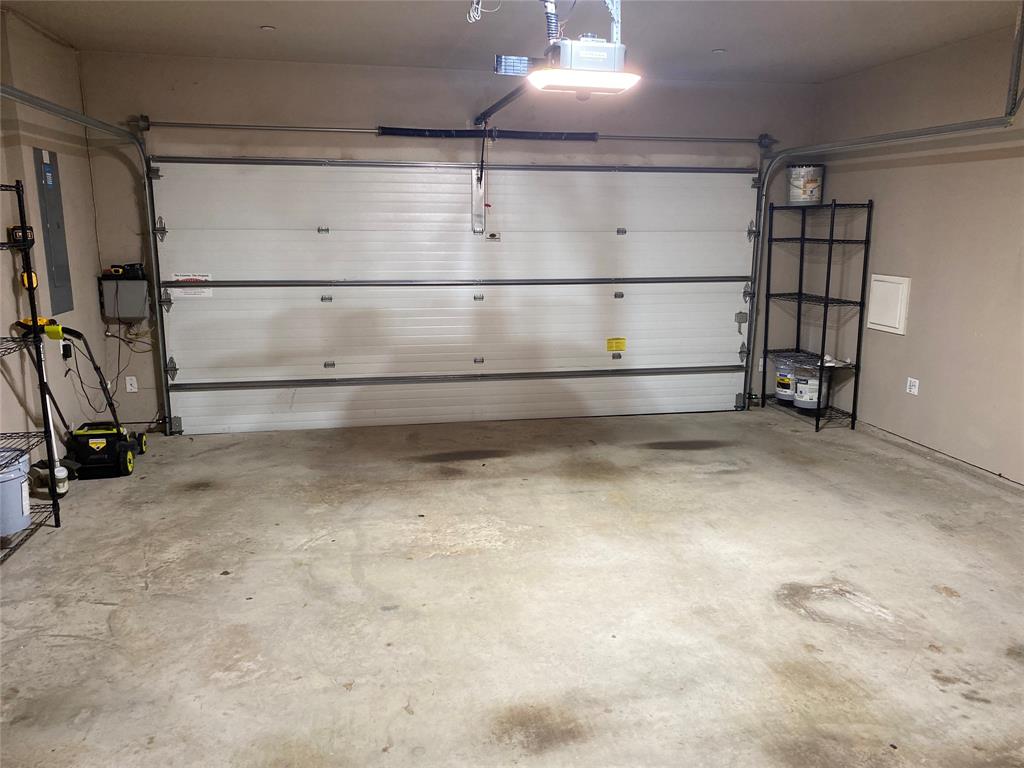 Rockbrook Place - Residential