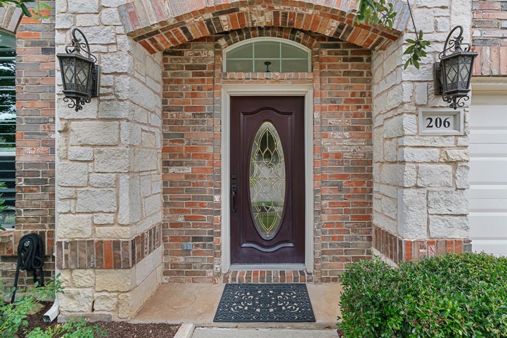 206 Fountainview Drive