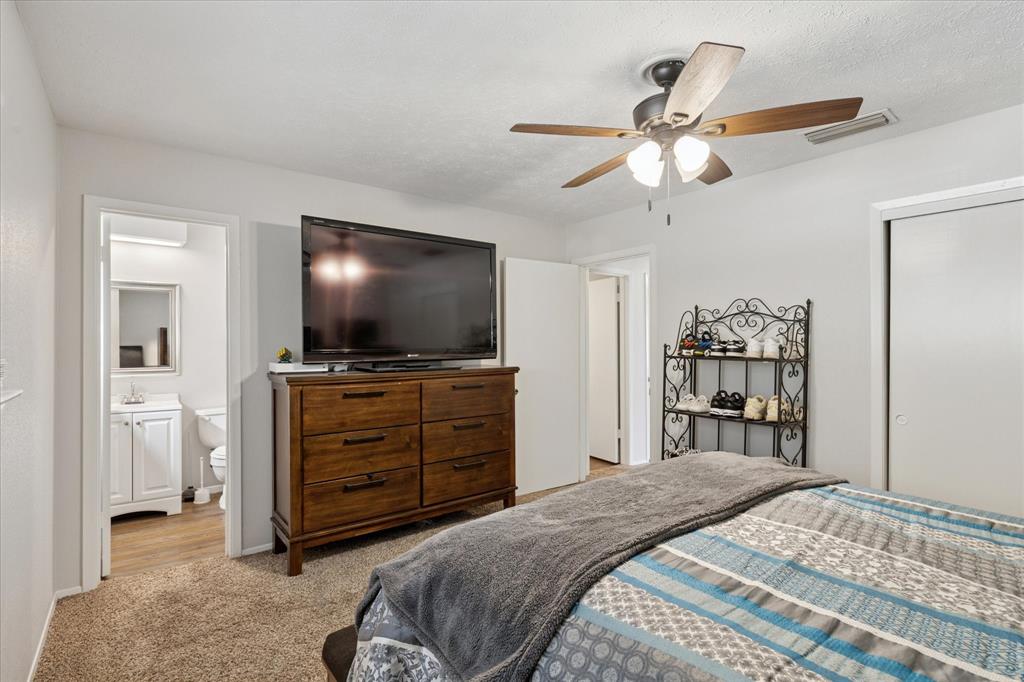 Mountain Crk Twnhses 02 - Residential