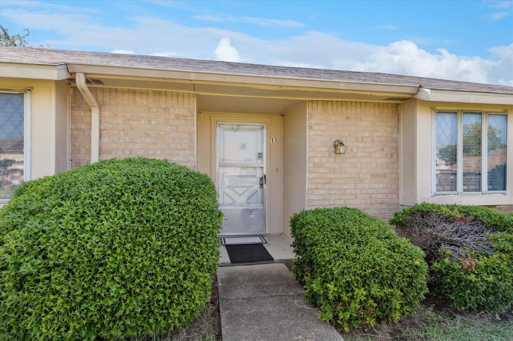 11 E Townhouse Lane 26