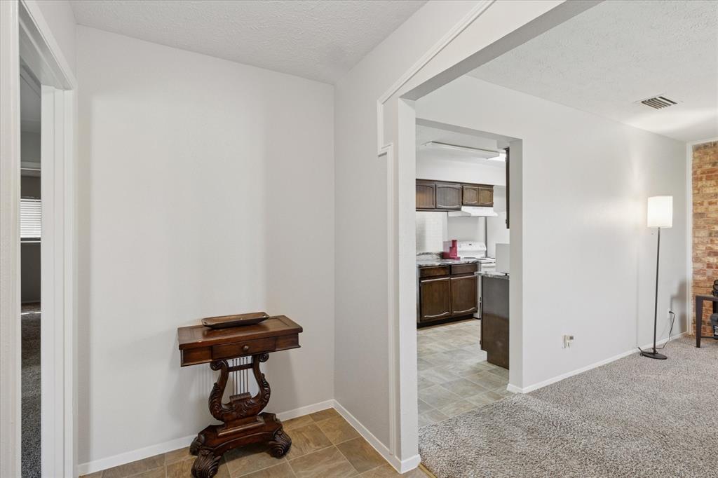 11 E Townhouse Lane 26