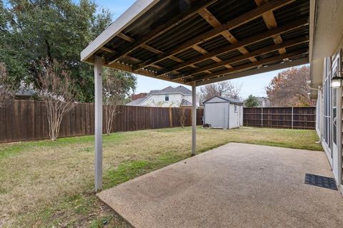 A home in Lake Dallas