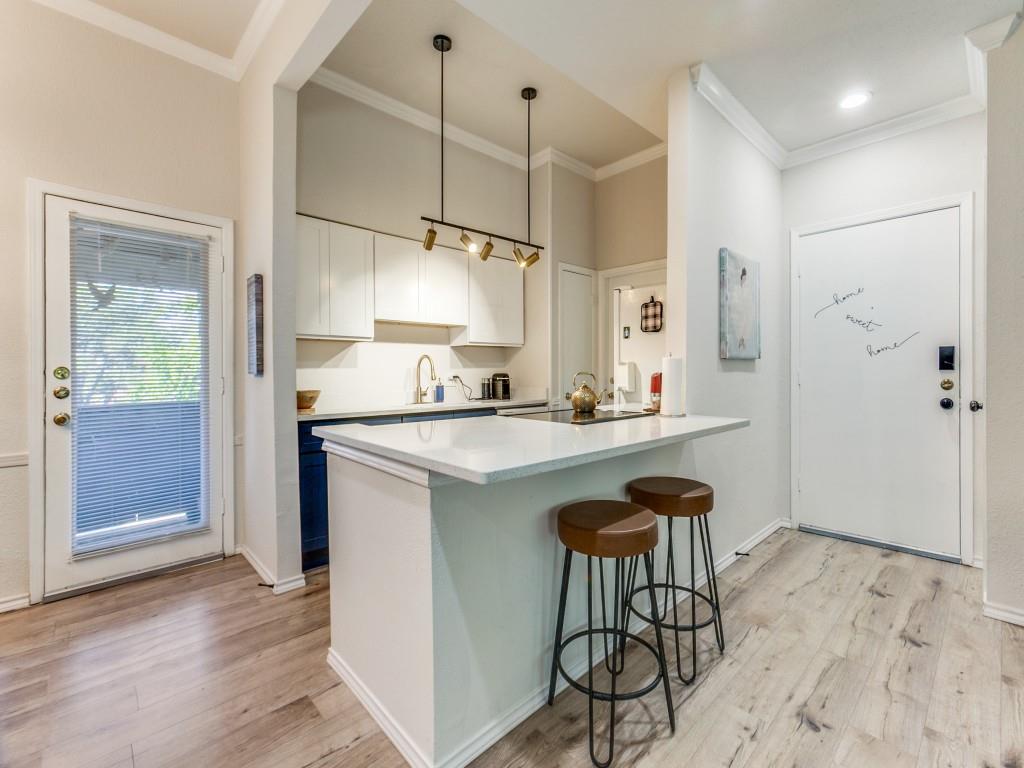 High Hollows Condo - Residential