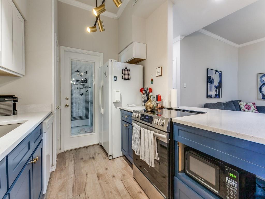 High Hollows Condo - Residential