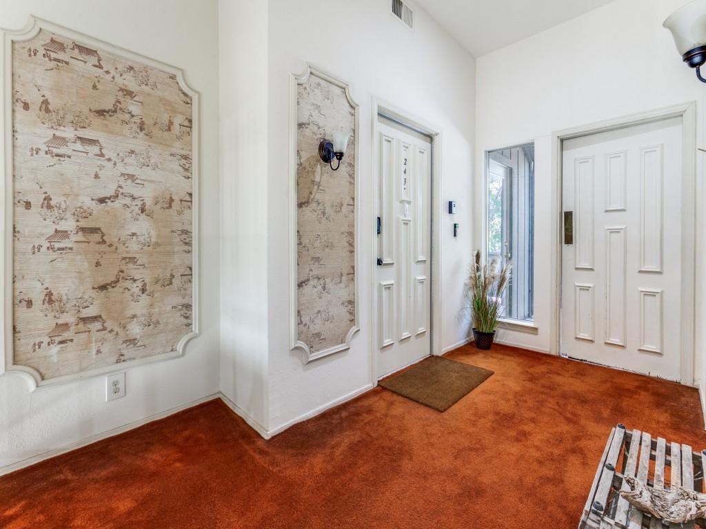 High Hollows Condo - Residential