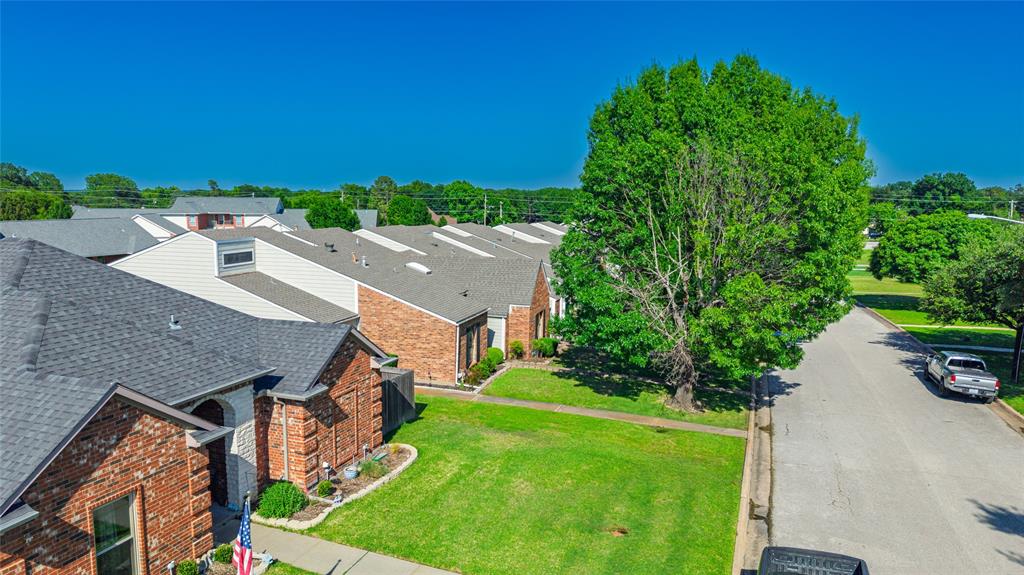 518 Oakridge Drive 9 units