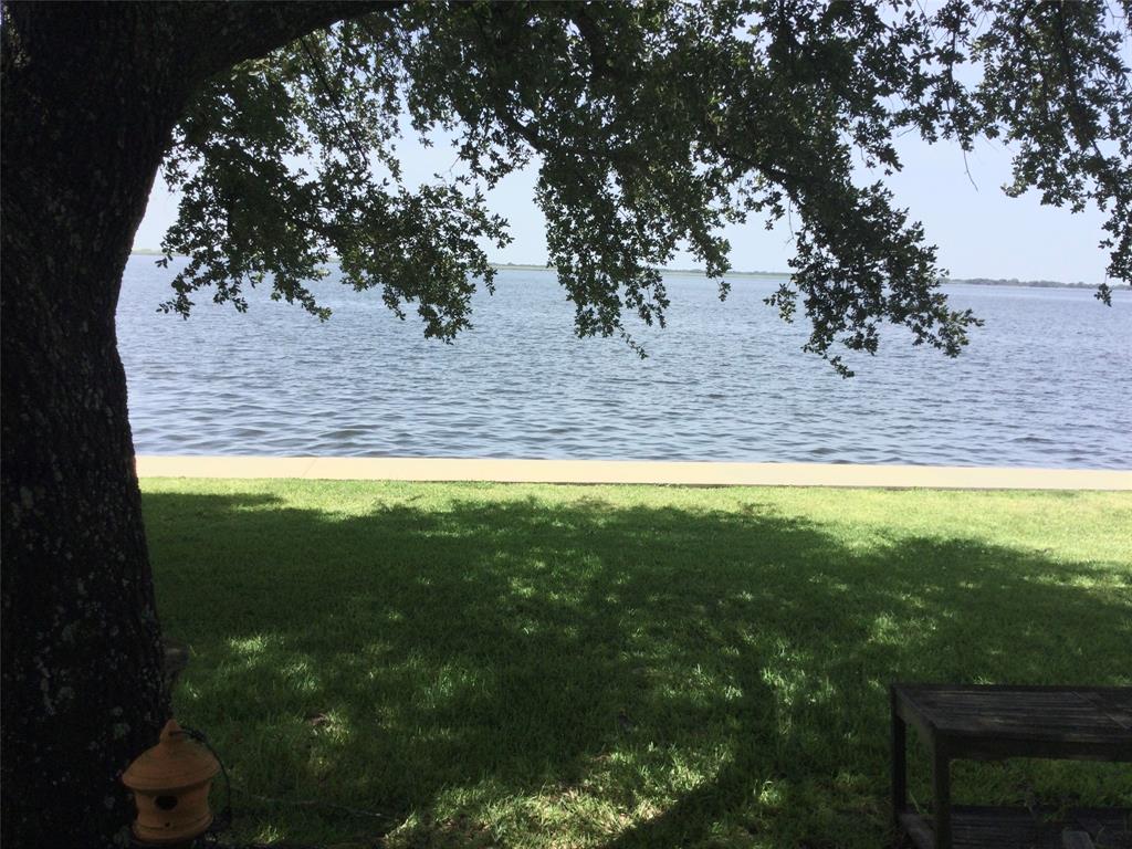 167 shoreline Drive