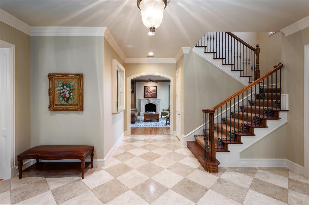 6935 Forest Glen Drive