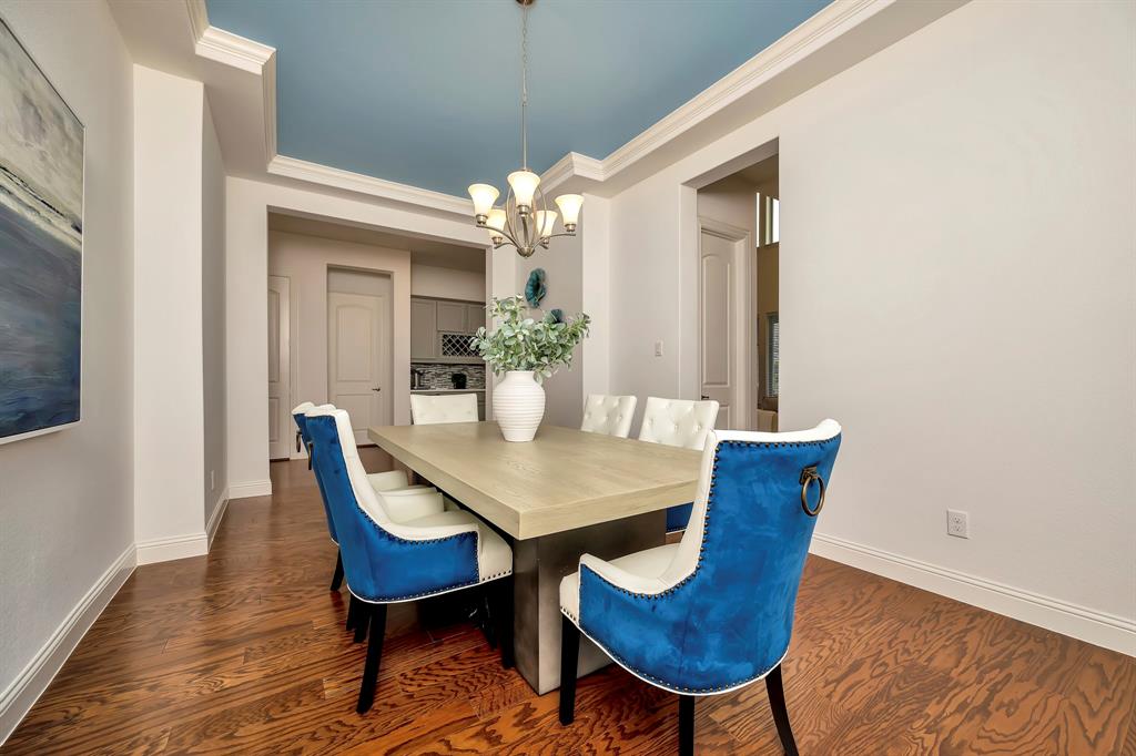 2203 Miranda Lane
