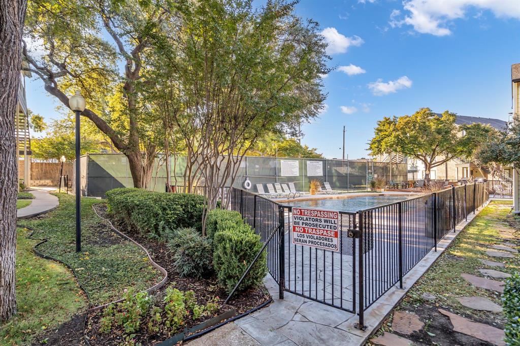 Woodhaven Condo - Residential