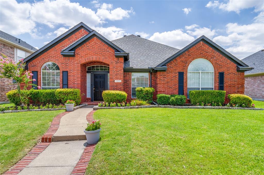 10813 River Oaks Drive
