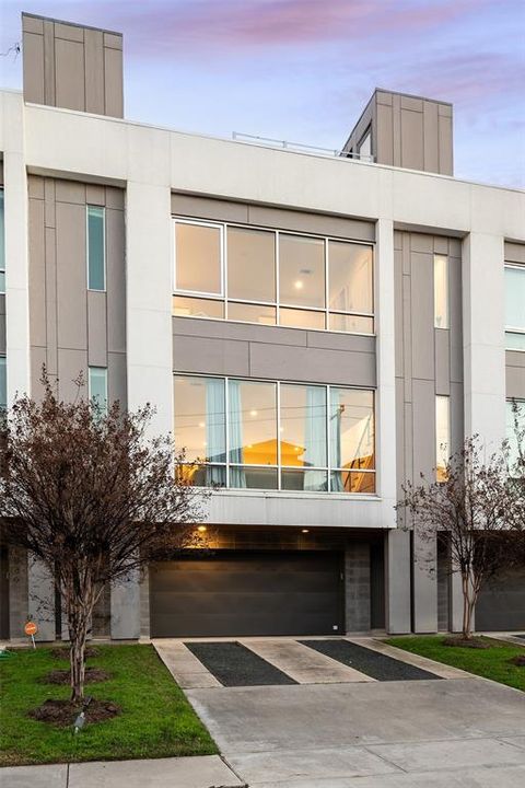 Photo of 4980 Fuqua Street, Dallas, TX 75206 (MLS # 21164455)