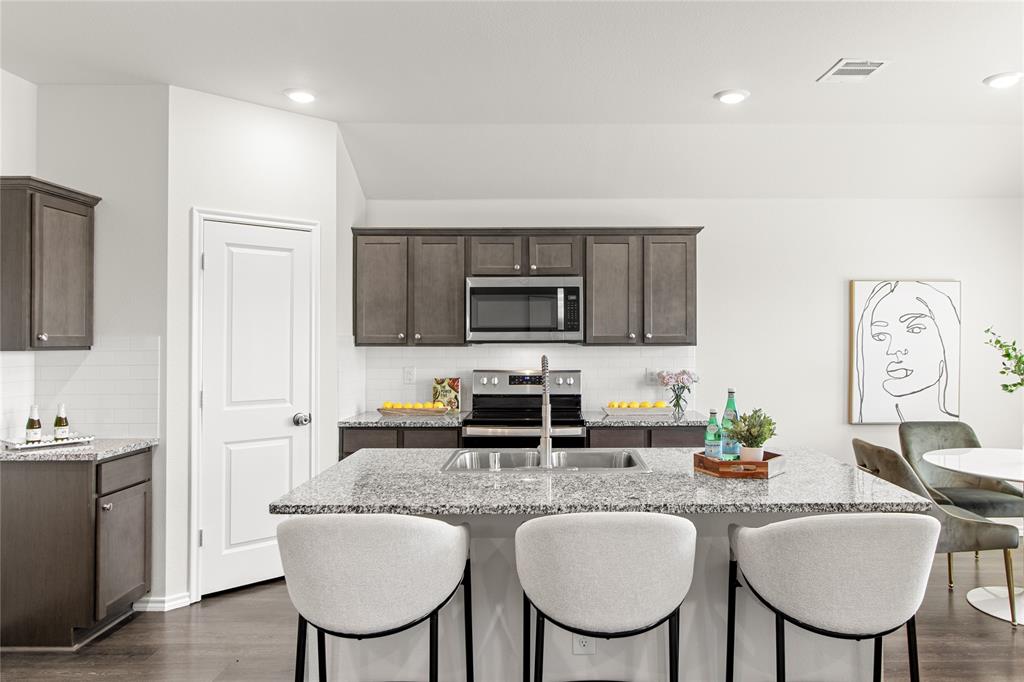 Magnolia Ph 5 - Residential