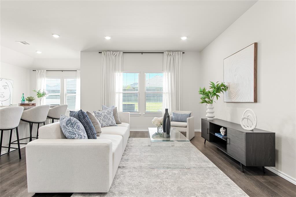 Magnolia Ph 5 - Residential