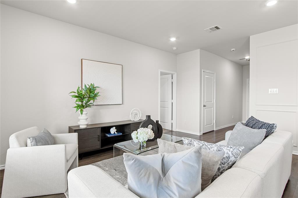 Magnolia Ph 5 - Residential