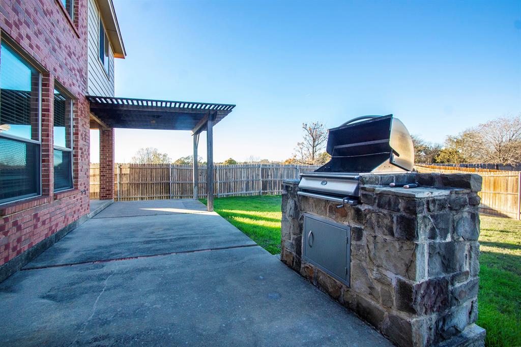 Wooded Creek Estates - Residential Lease