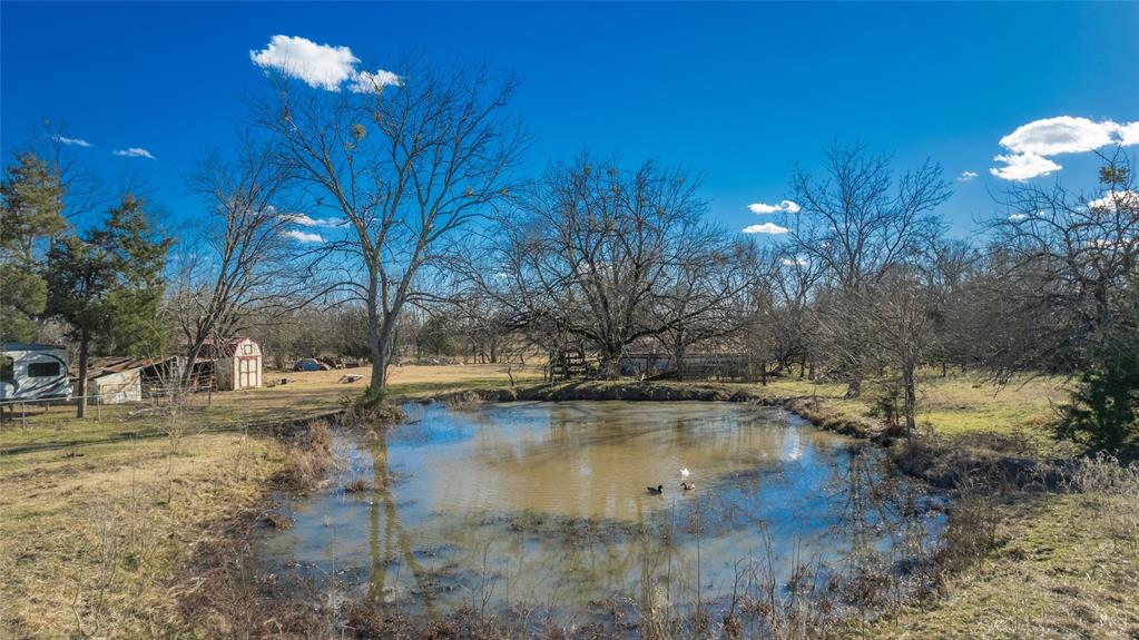 3883 Farm Road 71 W