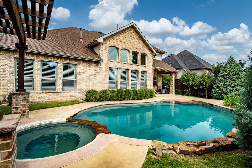 2810 Spring Oaks Drive