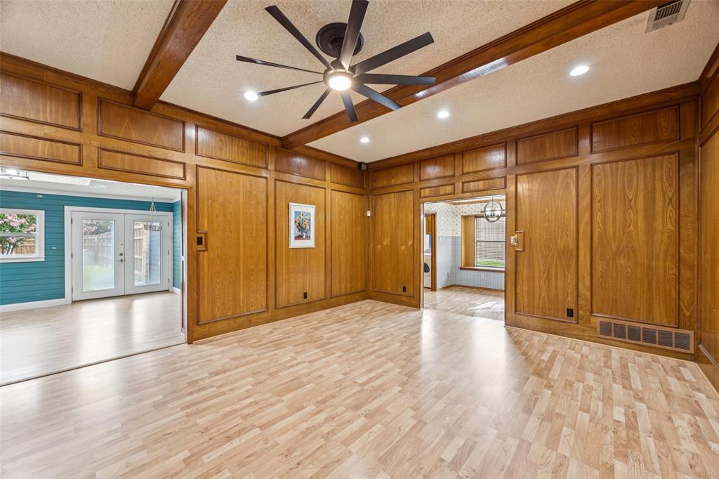 1712 Woodcreek Drive