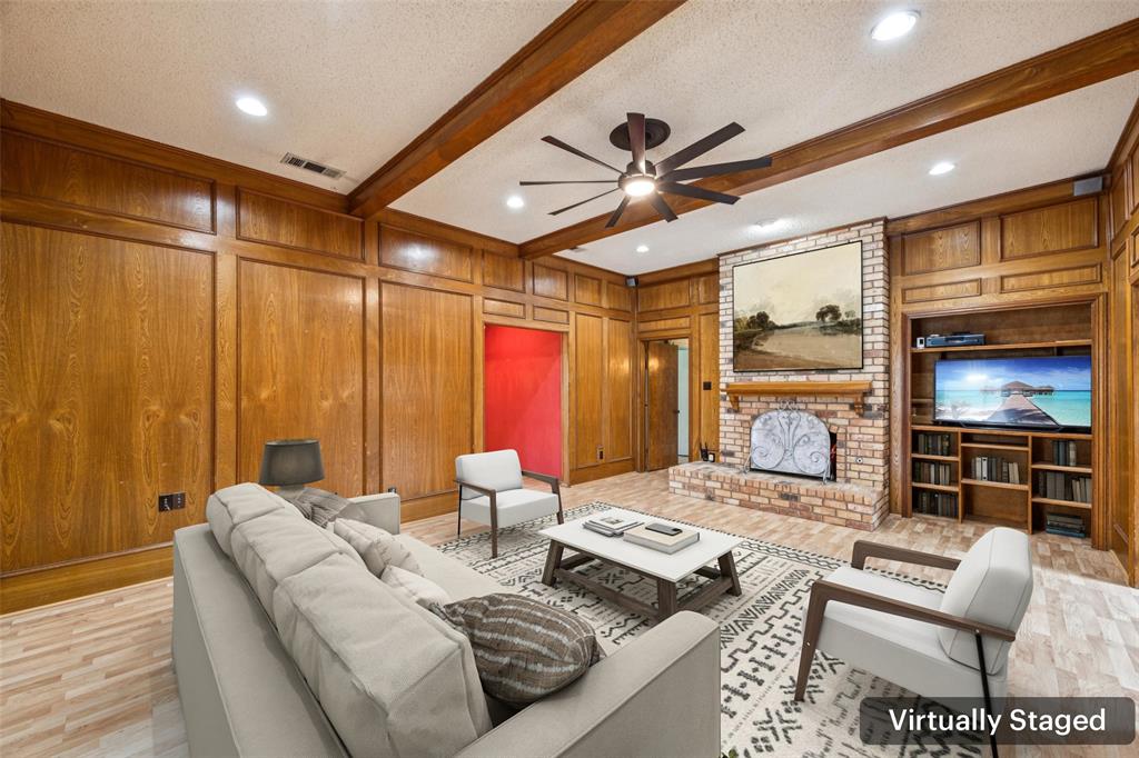 1712 Woodcreek Drive