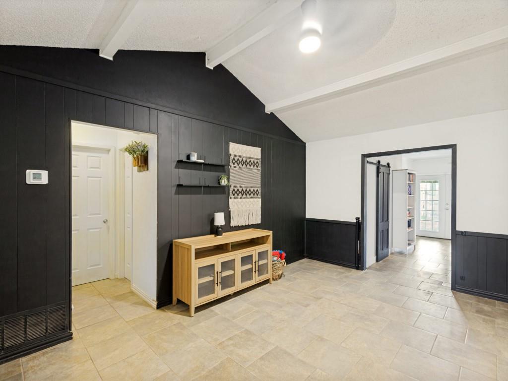 809 Meadowlark Drive