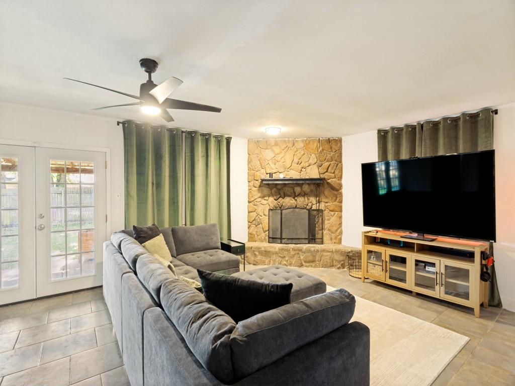809 Meadowlark Drive
