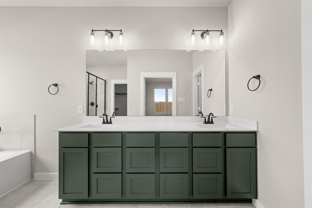 Country Hollow - Residential