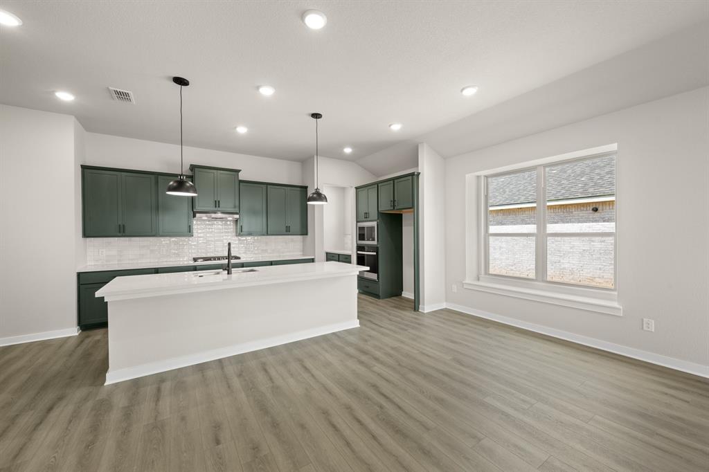 Country Hollow - Residential