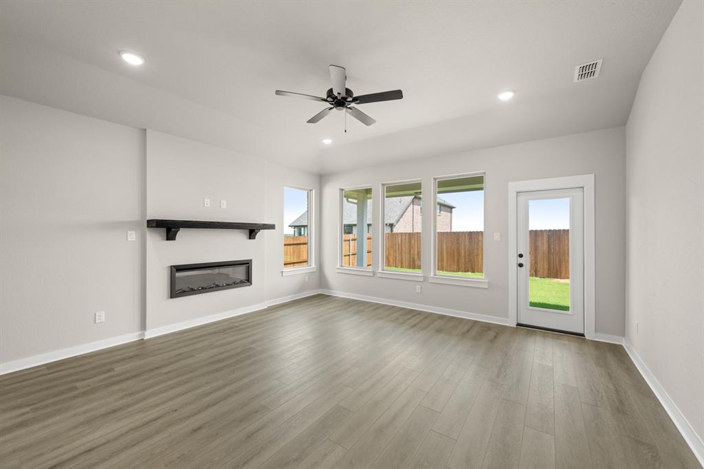 Country Hollow - Residential