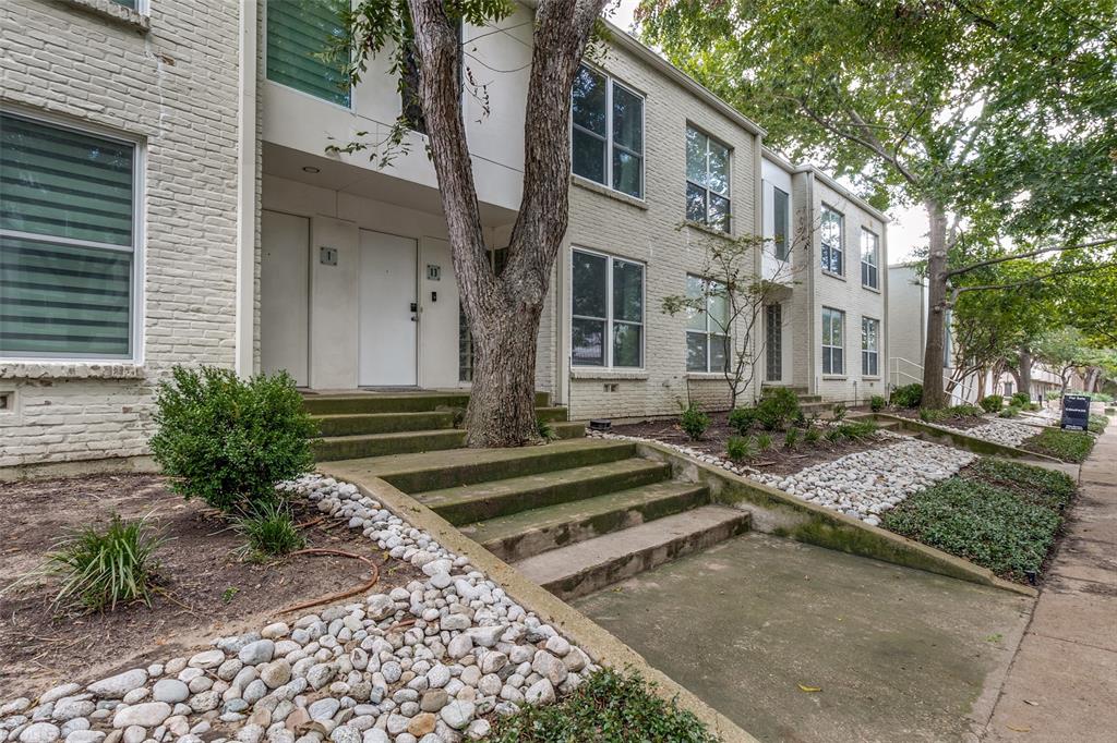 4122 Travis Street 13