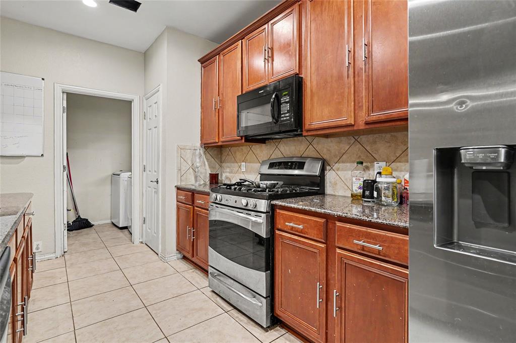 2707 Meadow Lake Drive