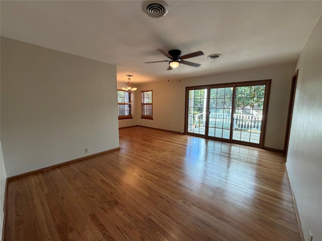 1519 Tulip Drive