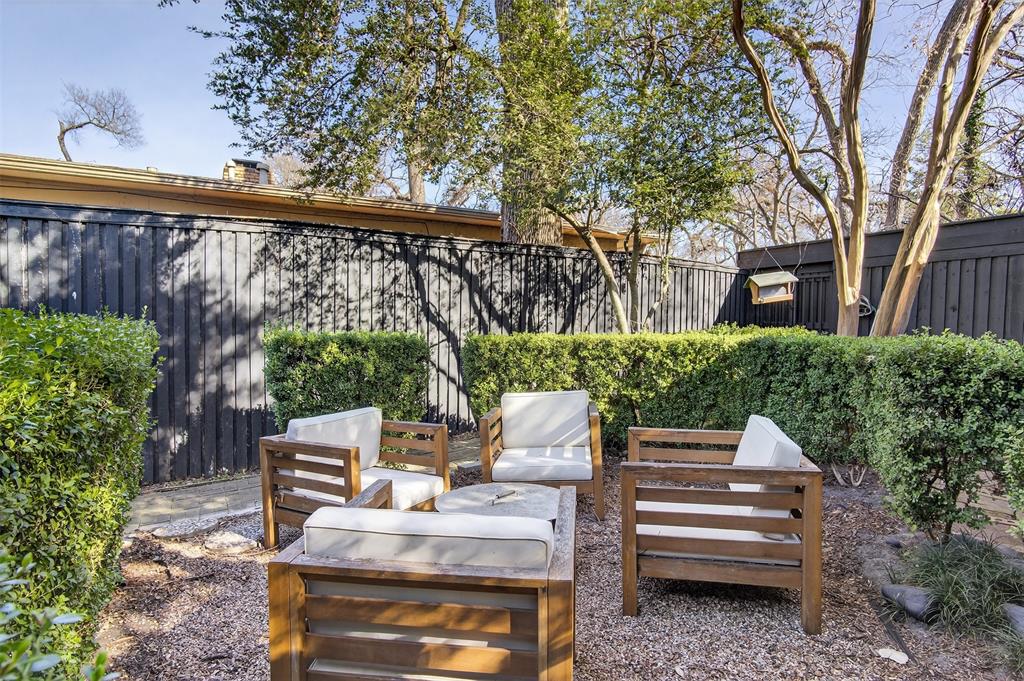 10329 Lake Garden Drive